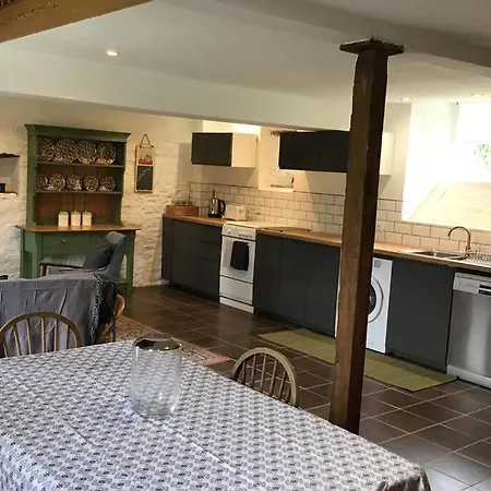 La Porcherie At La Grande Houssaye Holiday home